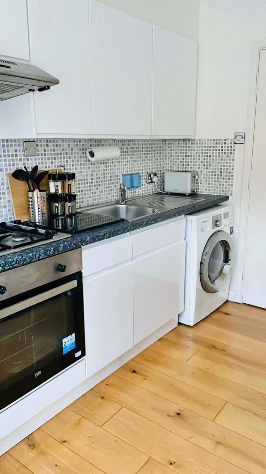 Appartement Contractors - Long - Parking And Wifi